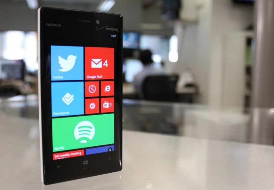 Nokia Lumia 560. Lumia 822. Майкрософт делает телефоны