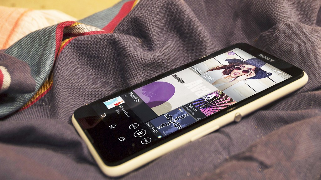 Sony анонсировала 4G-версию Xperia E4 для России