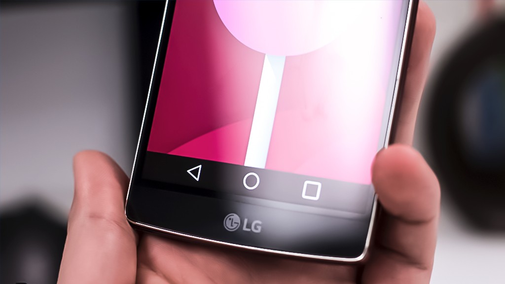 В России открыт предзаказ на изогнутый LG G Flex 2