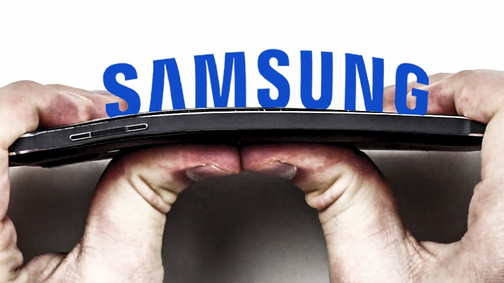 Проверить самсунг на сайте. Samsung проверяет телефоны на прочность. Самсунг гнущийся модель цена в России и Бишкек и Казахстан.