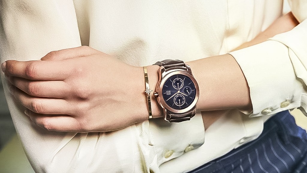 LG напоминает про смарт-часы Watch Urbane