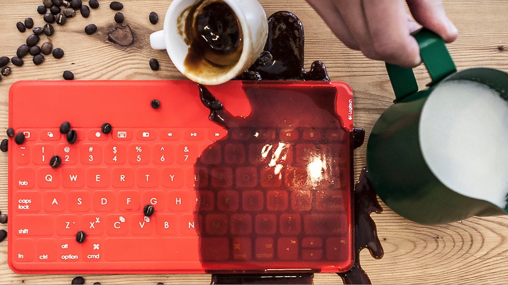 Авторское: непромокаемая клавиатура Logitech