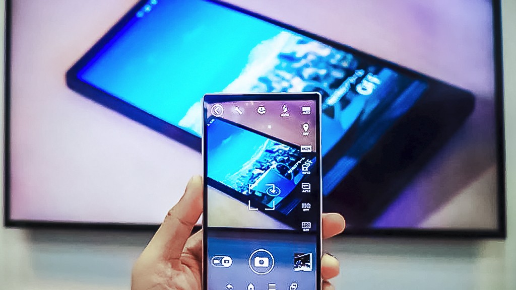 Sharp начинает продвигать 4K-смартфоны