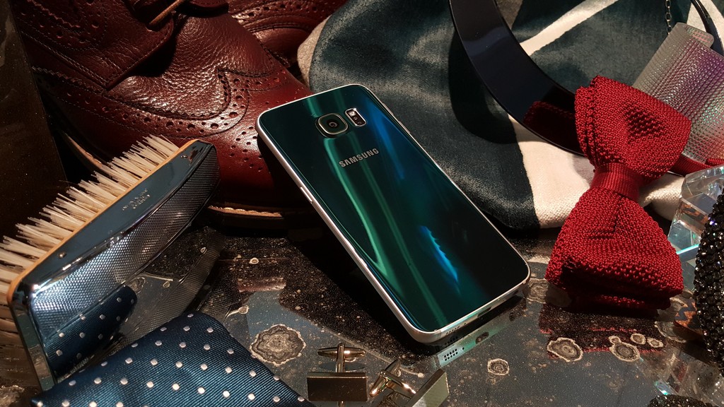 Samsung делает ответ на промо-ролик камеры LG G4