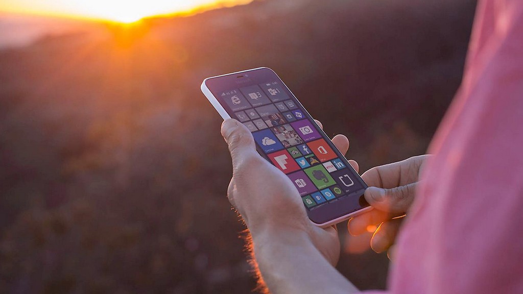 Lumia 640 первым получит полноценную Windows 10