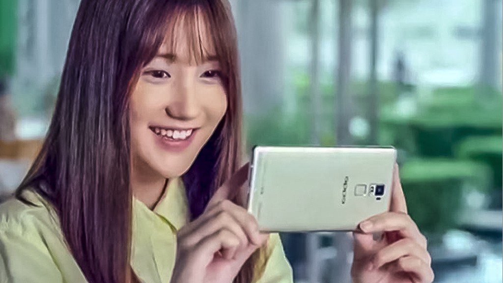 OPPO R7 Plus в деталях — «безрамочные» 6 дюймов