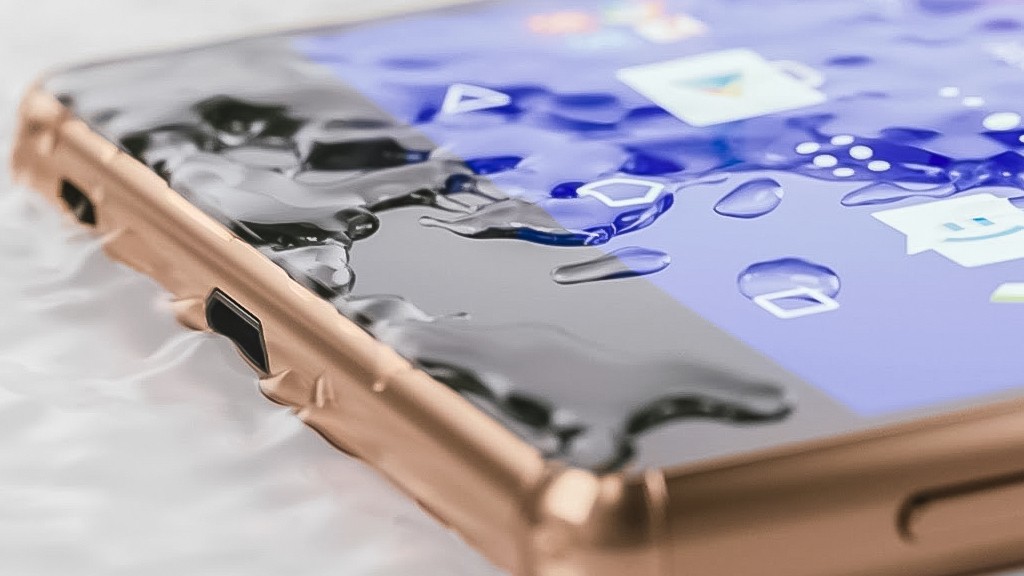 Мокрый Xperia Z3+ лучше мокрого Xperia Z3. Видео