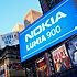 Nokia отметила запуск в США смартфона Lumia 900 гигантской вечеринкой на Таймс-Сквер